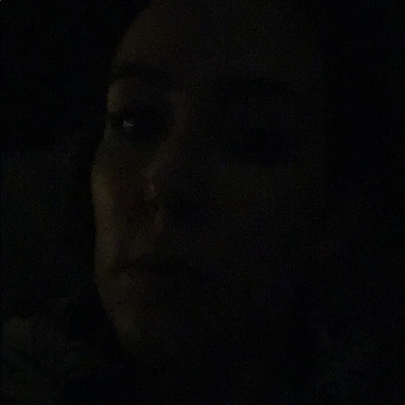 Meet your Posher, Laura - Picture 1 of 1